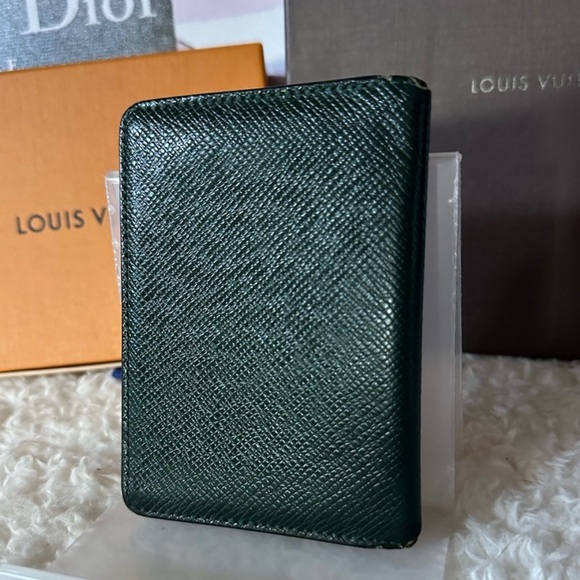 Authentic LV Louis Vuitton Green Taiga Leather ID Card Holder Organizer Wallet - Picture 3 of 16
